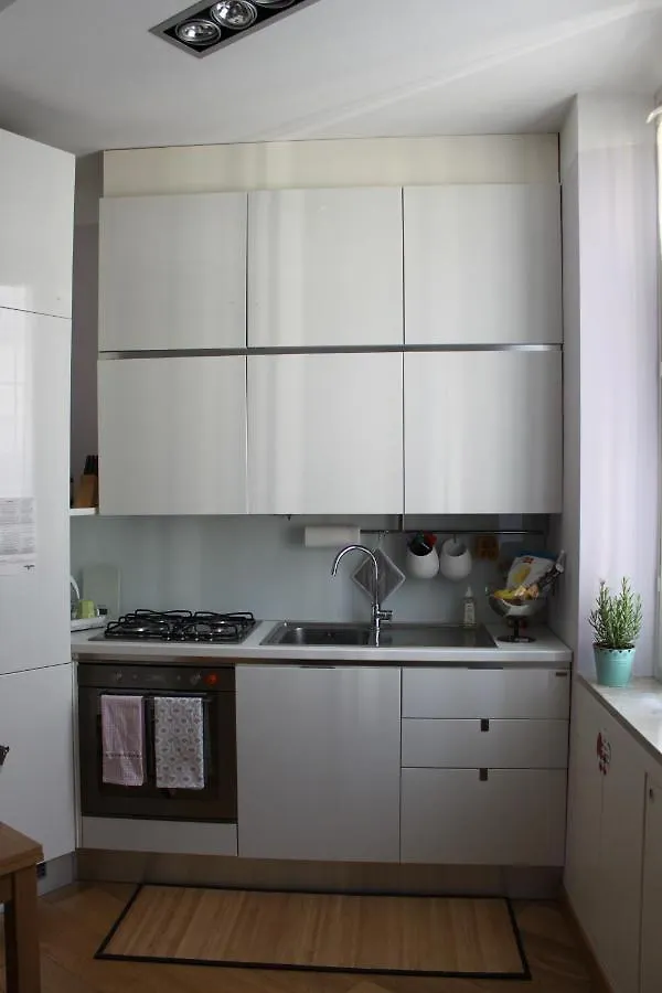 Squisito Appartamento In Stabile Vecchia Milano Apartmán
